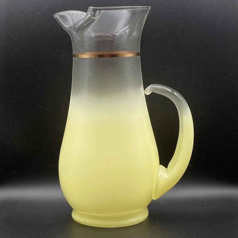 Vintage Anchor Hocking Blendo / 4 Glasses & 9 in. Pitcher Juice Set / Yellow